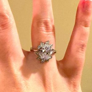 Flower Diamond Platinum Ring Faux